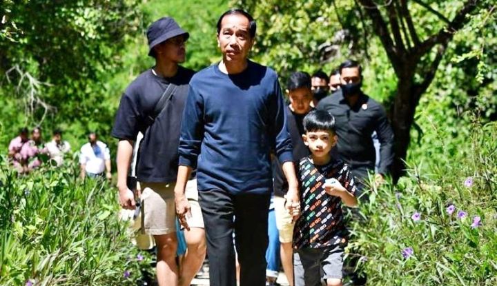 Presiden Jokowi Nyaris Makan Buah Formalin Simak Kronologinya