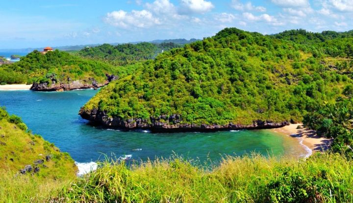 Keindahan Pantai Kasap Pacitan Wisata Alam Yang Dijuluki Raja Ampat