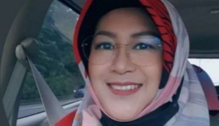 Ckckck, Dokter Tifa Malah Hapus Twit yang Singgung Ijazah Jokowi, Apa Karena Disentil Ibu Negara?