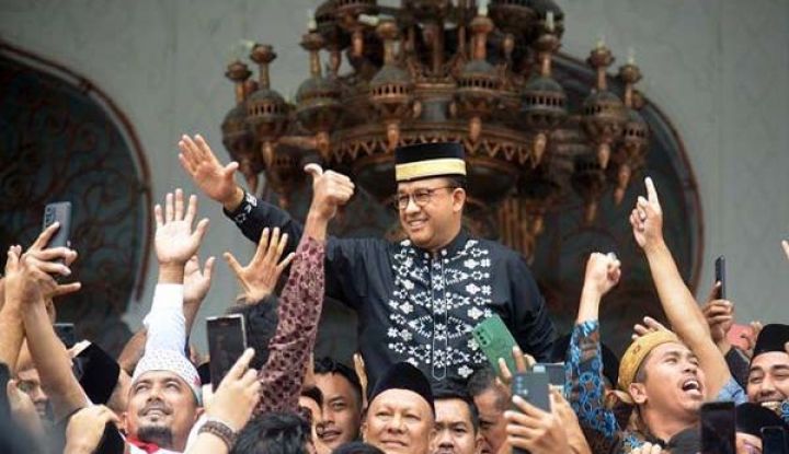 Bertemu Dengan Sultan Banten, Sorakan ‘Anies Presiden’ Menggema