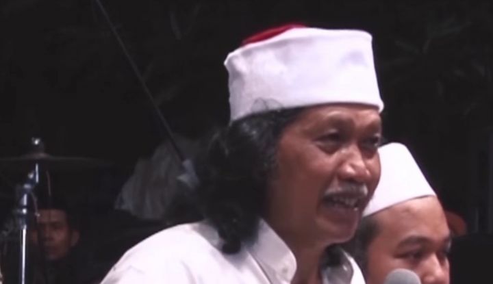 Jokowi Dicap Firaun oleh Cak Nun, Sederet Tokoh Ramai-ramai Pasang Badan: Ali Ngabalin, Denny Siregar, hingga Ruhut Sitompul
