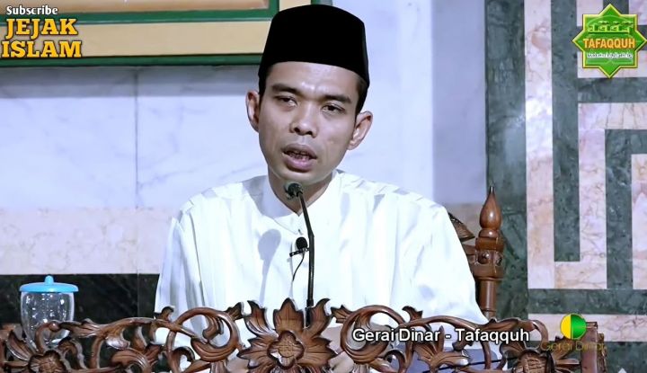 Perbedaan Sholat Syariat dan Sholat Tarekat Menurut Ustadz Abdul Somad