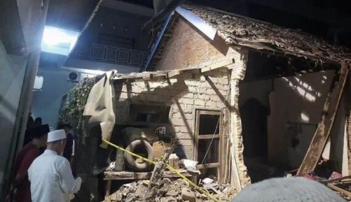 Olah TKP, Polisi Temukan Dua Titik Ledakan di Kasembon Malang