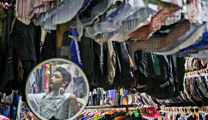 Ramai di Kalangan Anak Muda, Kenapa Thrifting Dilarang?