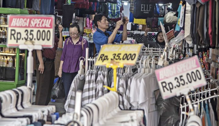 Paradoks Impor Pakaian Bekas: Digandrungi Masyarakat, tapi Ganggu Industri Tekstil Dalam Negeri