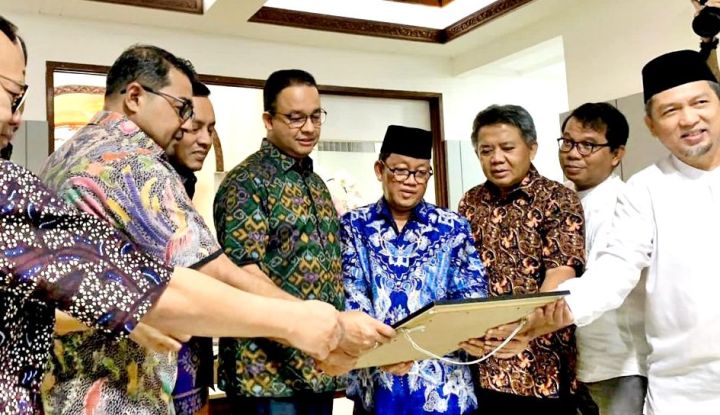 Diprediksi Tumbang, Pengamat Sarankan Koalisi Pendukung Anies ‘Hajar’ Rezim Jokowi