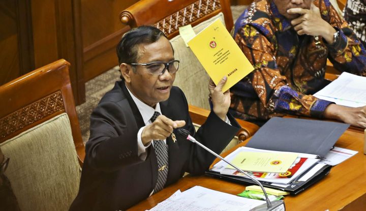 Berdesain Politis, Baliho 'Mahfud MD For 2024’ Terpajang di Makassar