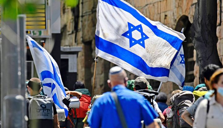 Kembali Memanas, Pihak Kepolisian Israel Izinkan Warga Gunakan Senjata Api