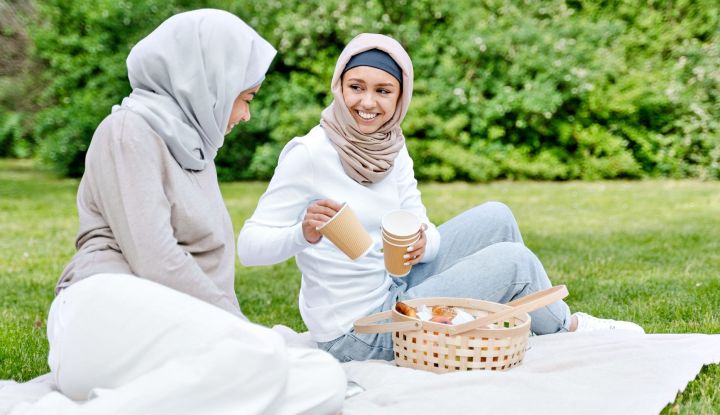 Serupa Tapi Tak Sama Ini Perbedaan Silaturahim Dan Silaturahmi 5648