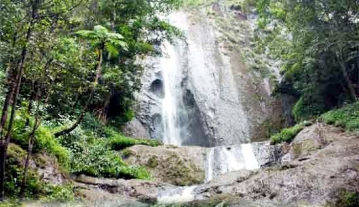 Air Terjun Hangui: Keindahan Tersembunyi di Tengah Hutan Rimba