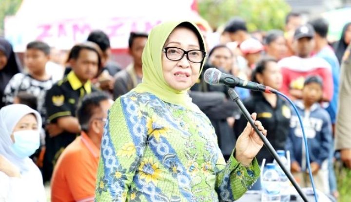 Mengenal Sosok Mundjidah Wahab, Bupati Perempuan Pertama Di Jombang