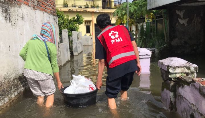 Libatkan 40 Orang, PMI Siapkan 750 Nasbung untuk Warga Terdampak Banjir Pasuruan